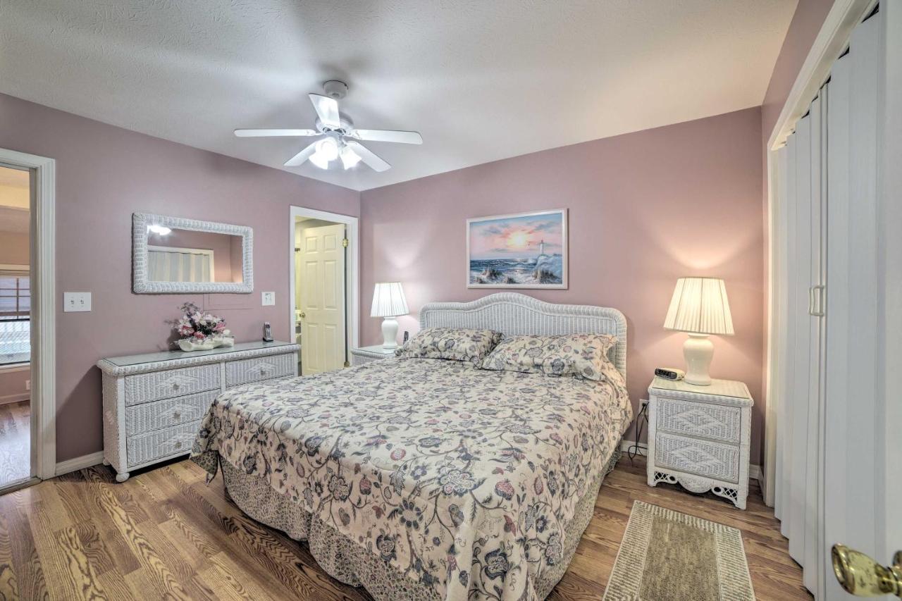 Panama Townhome - Walk To Beach! Holiday home